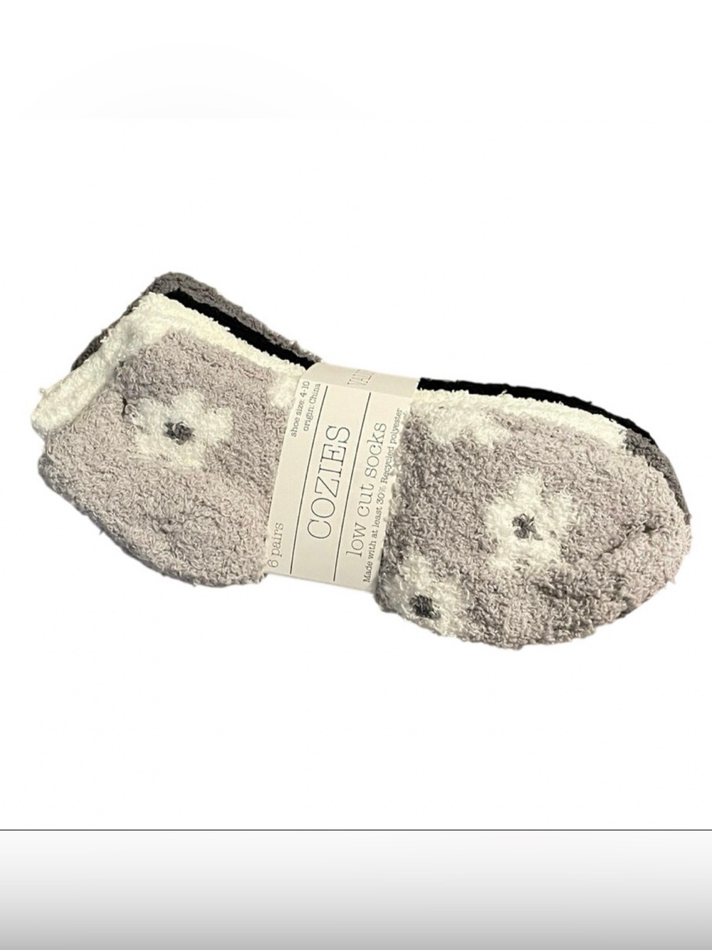 Cozy Low Cut Fuzzy Socks - Light Gray Floral Pattern